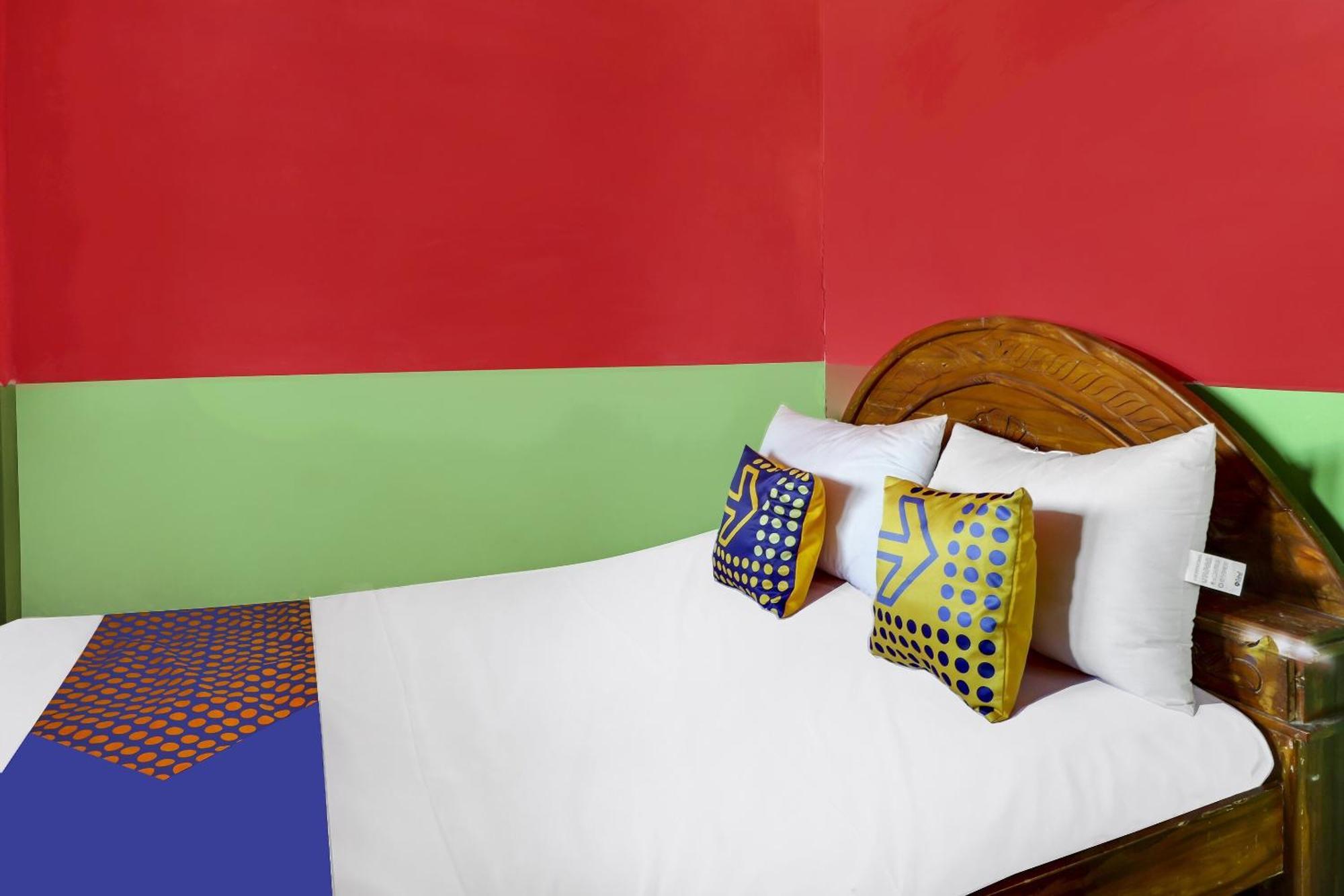 Oyo Homes 90956 Desa Wisata Guranteng Pendjalu Экстерьер фото