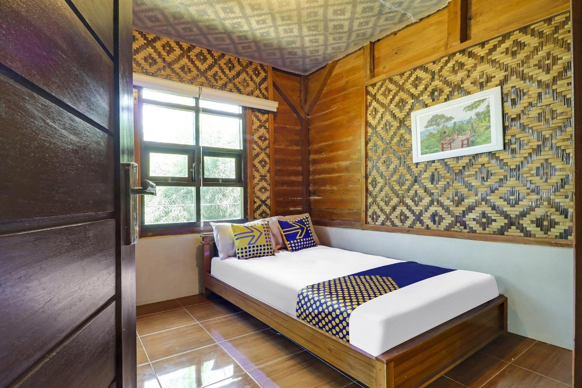 Oyo Homes 90956 Desa Wisata Guranteng Pendjalu Экстерьер фото