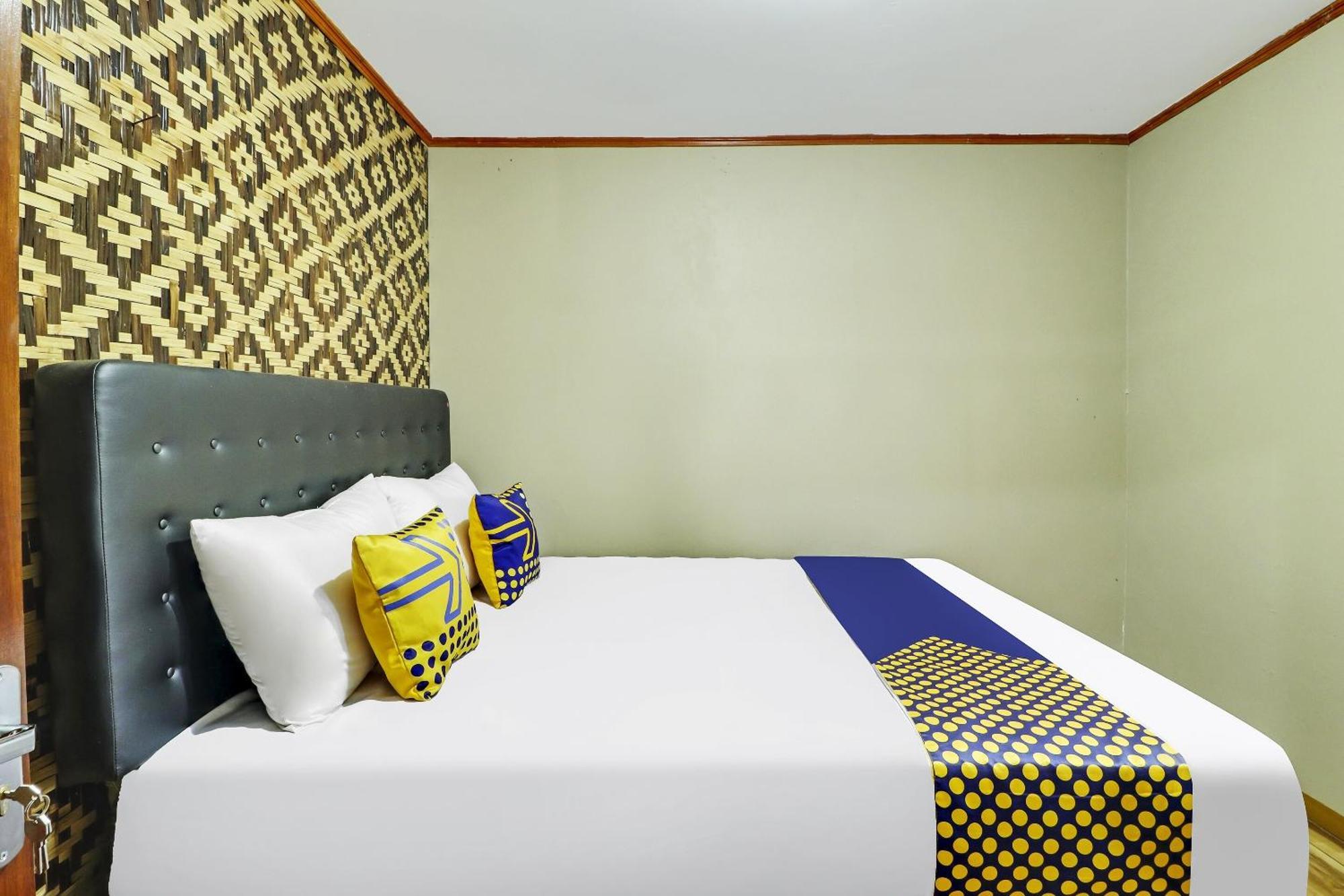 Oyo Homes 90956 Desa Wisata Guranteng Pendjalu Экстерьер фото